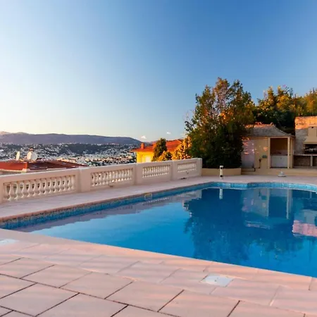 With Large Terrace & Sea View Over Appartement *