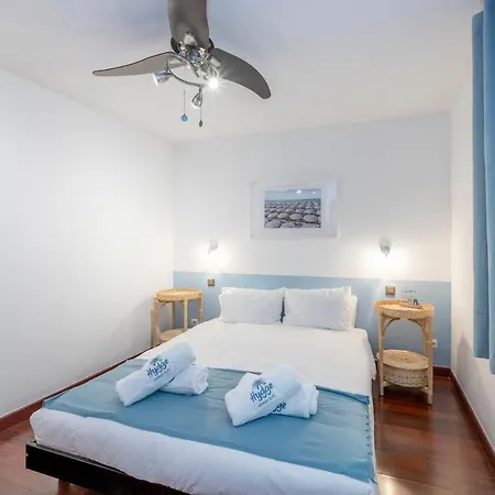 2 Bedroom In The Center Of Old Town Apartment