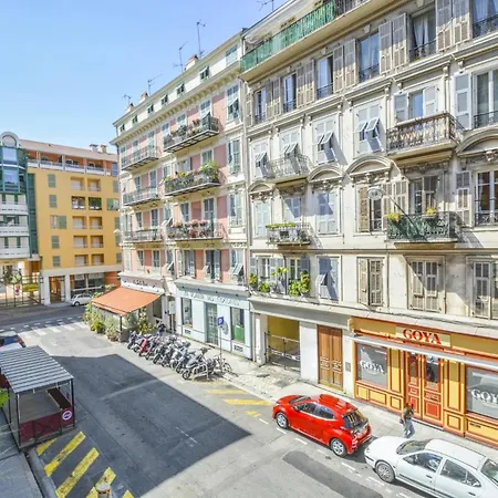 Bright Modern Studio, Port, Walk To Tram And Beach! * Nice
