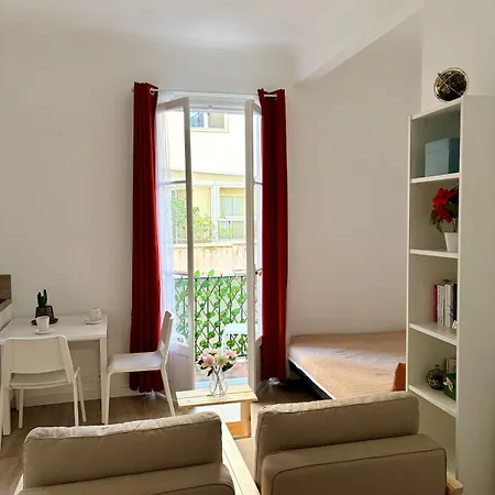 Appartement Avec Balcon - Centre-ville&plage à 2 Min Nice