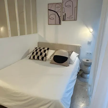 Beachside Chic - Carré D'or - Appartement