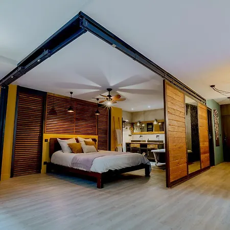 Apartment Loft Moderne Et Familial- Port De - 2 Chambres- Parking - Climatisation *