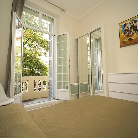 Appartement Stylish 1-bedroom Minutes From Beach&promenade