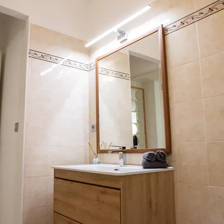 Duplex Carré D'or Au Calme Sur Cour 100m De La