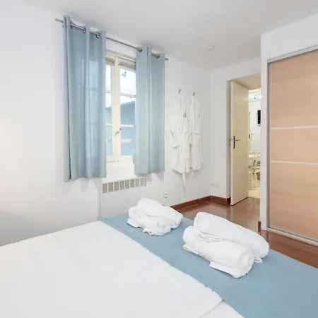 Apartment 2 Bedroom In The Center Of Old Town Nice