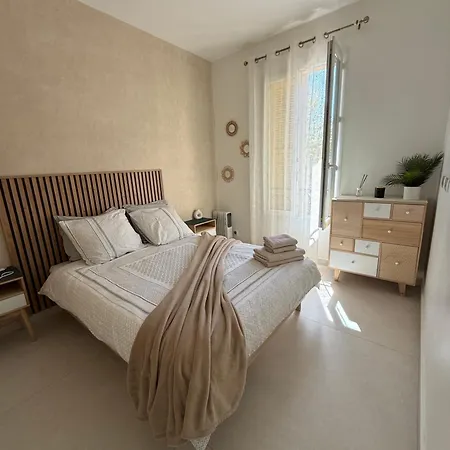 Appartement Zgondoiu Résidence *