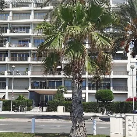 Wehost Prom- Jardin & -coeur Promenade Des Anglais-2 Personnes / 1 Canape-lit Apartment
