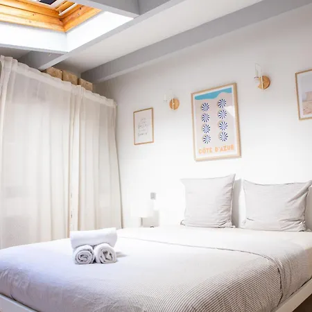 Appartement Duplex Carré D'or Au Calme Sur Cour 100m De La Nice