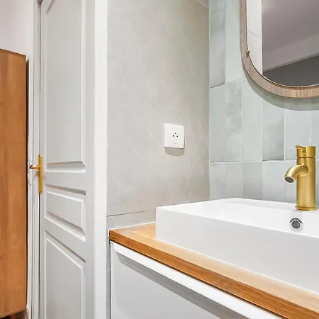 Apartment Le Cocon De Nice T2 Une Chambre A Coucher Salon Avec Cuisine Equiper Plage Terrasse *