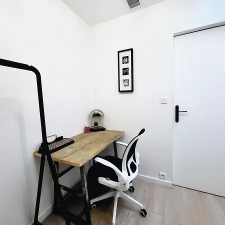 Apartment Aux Portes Du Vieux-nice - 2chambres / 4 Personnes - & A/c