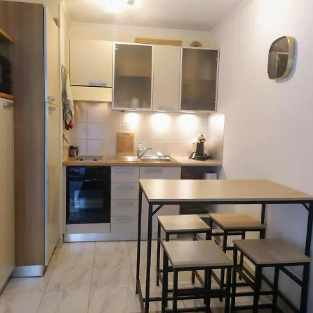 Appartement Wehost Barety - Blooming Balcony Retreat - 3-4prs *
