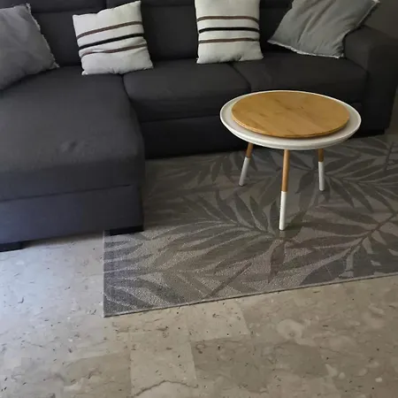 Apartment En Bord De - Zone Pietonne
