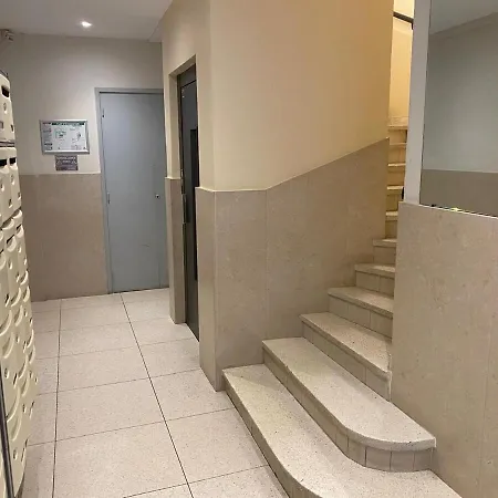Very With Sea View Close To Airport Apartment *