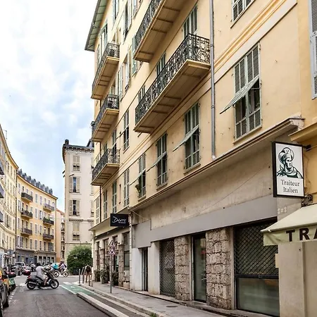 Apartment Wehost D2 - Smart & Chic Loft, 3 Mins To Beaches