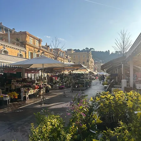 Beachside Chic - Carré D'or - * Nice