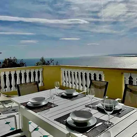 Appartement With Large Terrace & Sea View Over *