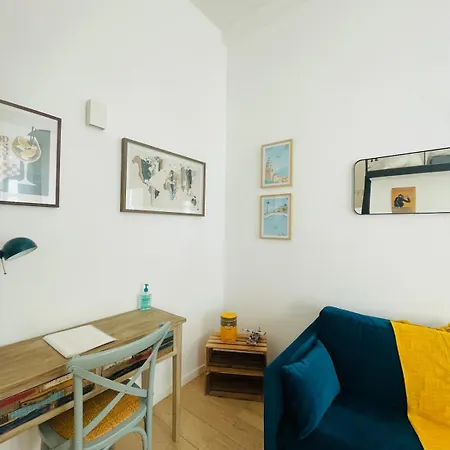 Bright Modern Studio, Port, Walk To Tram And Beach! * Nice