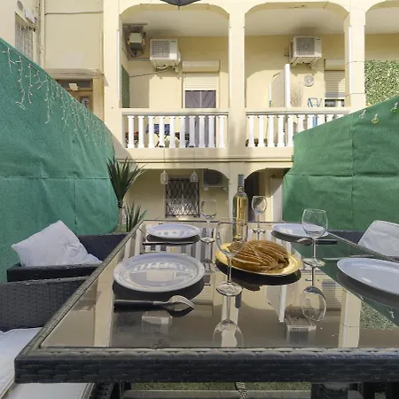 Promenade Des Anglais-2 Mins Walk To Beach- Charming Duplex -air Conditioning Wi-fi Appartement Nice