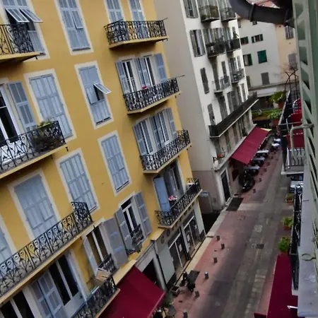 Appartement Aux Portes Du Vieux-nice - 2chambres / 4 Personnes - & A/c *