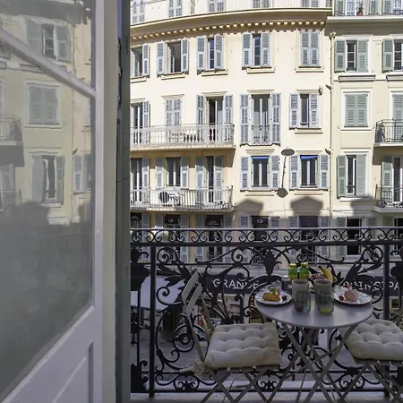 Apartment #59 Staywiz Us - Duplex Massena 1 Bdr Ac - 5 Mins Walk To Sea *