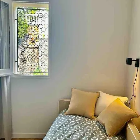 Appartement With Large Terrace & Sea View Over Nice
