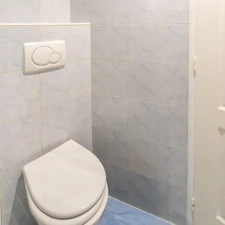 Apartment #33 Staywizus - Heart Of Old Town 5mins Walk To