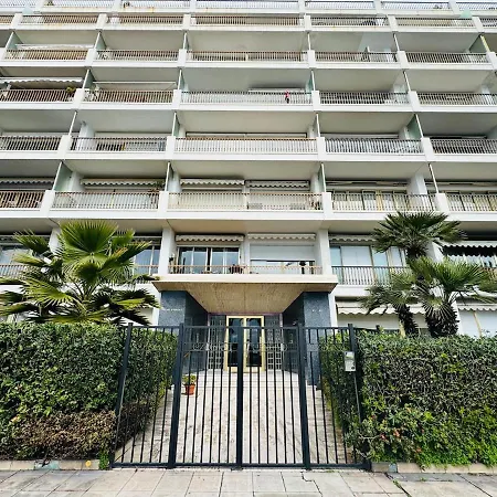 Luxury Beachfront 2br Promenade Des Apartment *