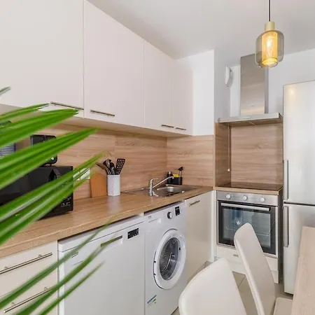 Appartement Lumineux T2 Avec Balcon, Netflix à Nice