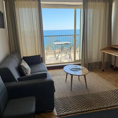 Appartement Avec Vue Sur La Promenade Des *