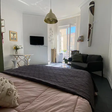 Un Appart En Ville Apartment *