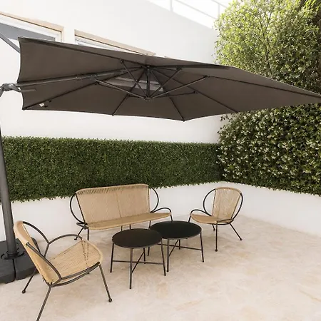 With Private Terrace Heart Of Zone Pietonne 2 Min Premium Apartment