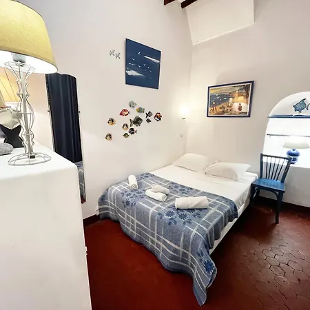 Riviera: Old Town Getaway, Steps From Apartment