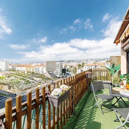 Open Sky Terrace Lage 1 Bdr & Parking Appartement *