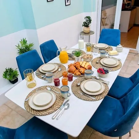 Spacious New Near Promenade Up To 6 With Ac * Nice