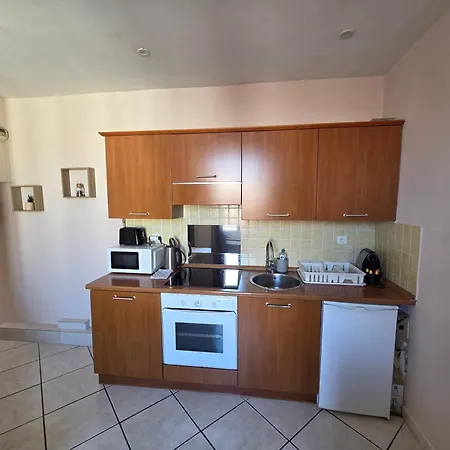 Le - Place Massena Apartment *