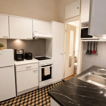 Place Vieille - Charming In The Old Town Apartment