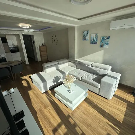 Apartment With Sea View