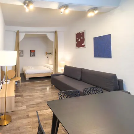 Apartment Droite 6 Pers Vieux Hyper Centre Wifi