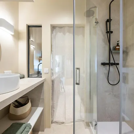 Le George Apartment