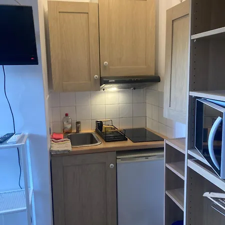 Apartment Mansarde Plein Centre Et A 5 Mn Des Plages