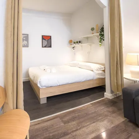 Apartment Droite 6 Pers Vieux Hyper Centre Wifi Nice
