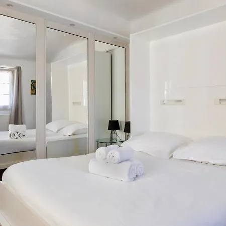 Au Coeur Du Vieux Nice, Plages&promenade Des 2min A Pied Appartement *