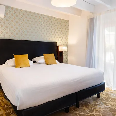 Western Brice Garden Hotel 4*