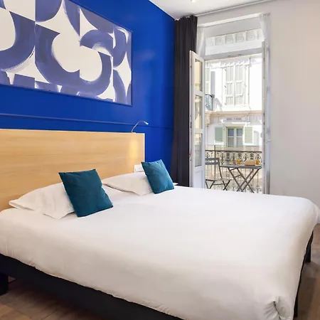Byakko Hotel 3*