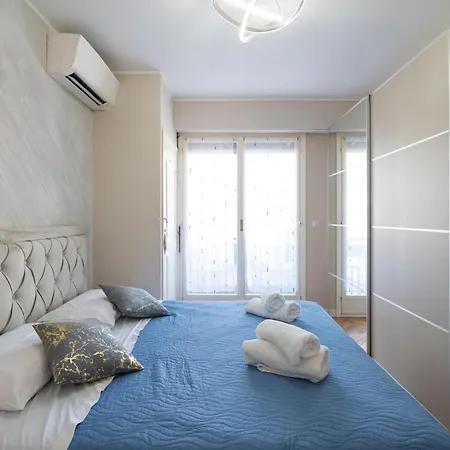 Promenade Des Apartment