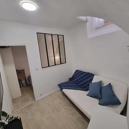 Apartment Petit Duplex, Vieux Nice, Proche A La