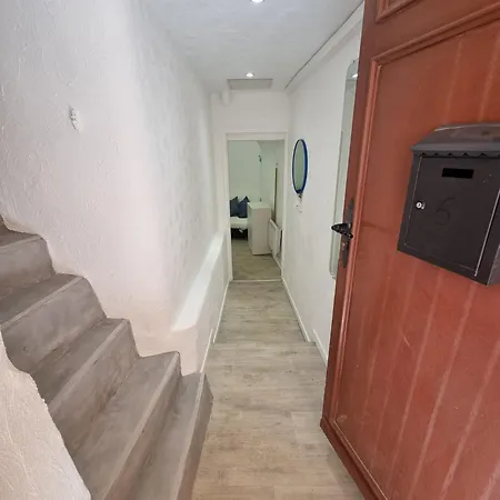 Apartment Petit Duplex, Vieux Nice, Proche A La