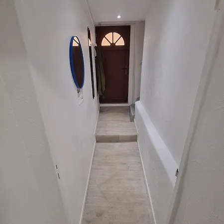 Petit Duplex, Vieux Nice, Proche A La Apartment