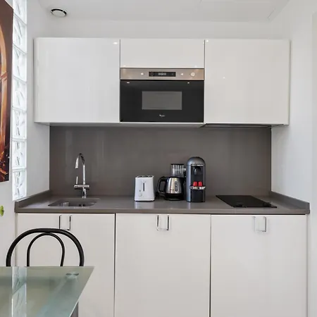 Appartement City-center 80m To The Sea / *