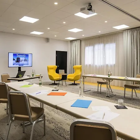Novotel Arenas Aeroport Hotel